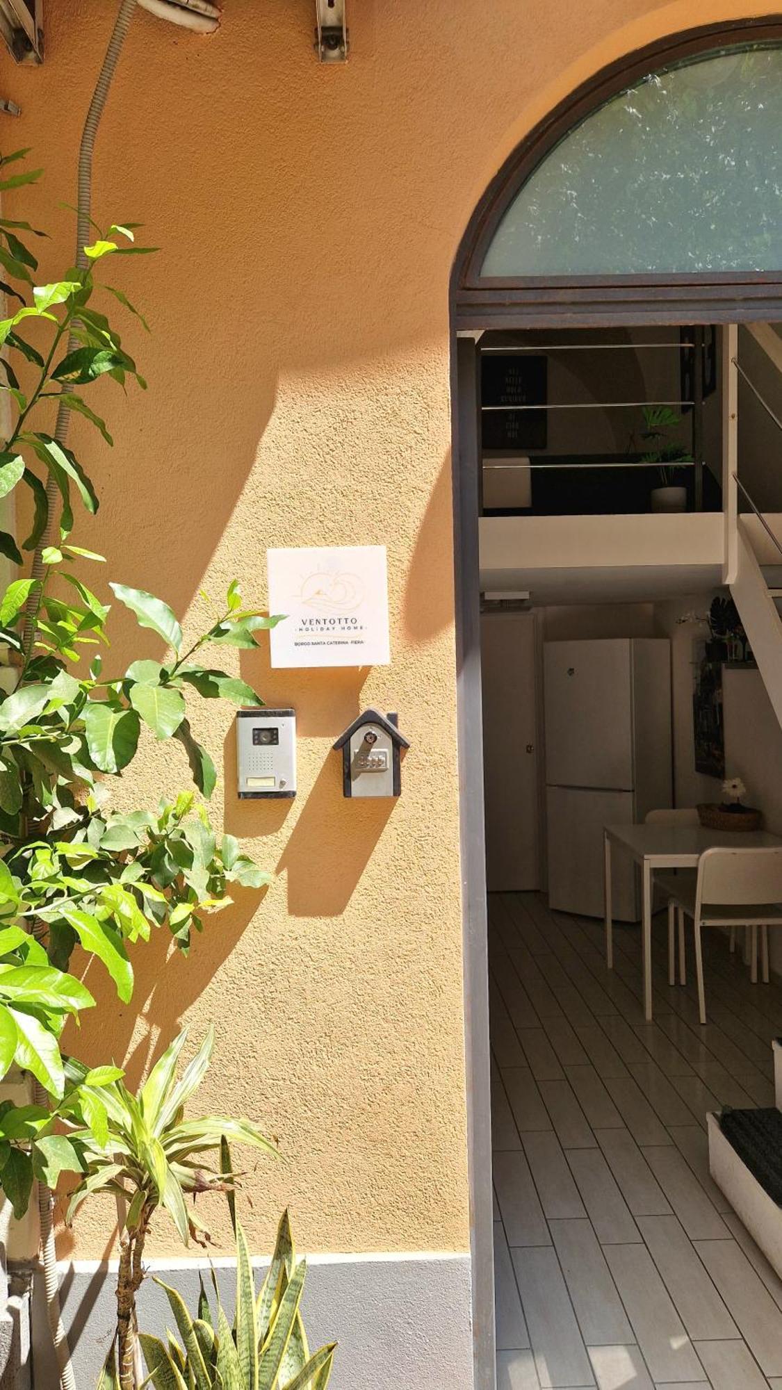 Borgo Santa Caterina - Fiera "Ventotto Holiday Home" Катанія Екстер'єр фото