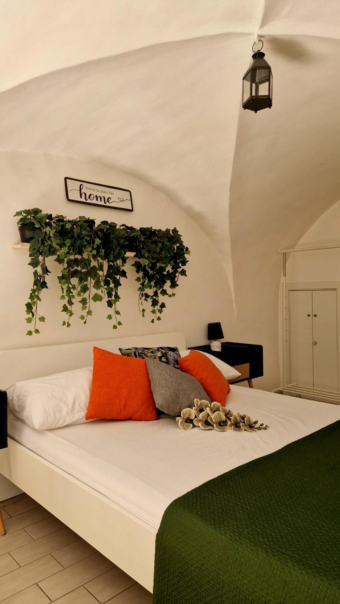 Borgo Santa Caterina - Fiera "Ventotto Holiday Home" Катанія Екстер'єр фото
